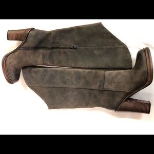 Vera Wang boots brown size 7 1/2